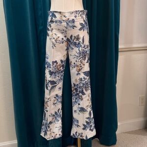 Avenue Montaigne Floral Blue and White Women's Pants